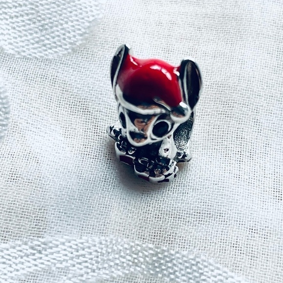🌺 NWOT Stitch Charm – Lilo & Stitch ✨Christmas - Picture 8 of 8